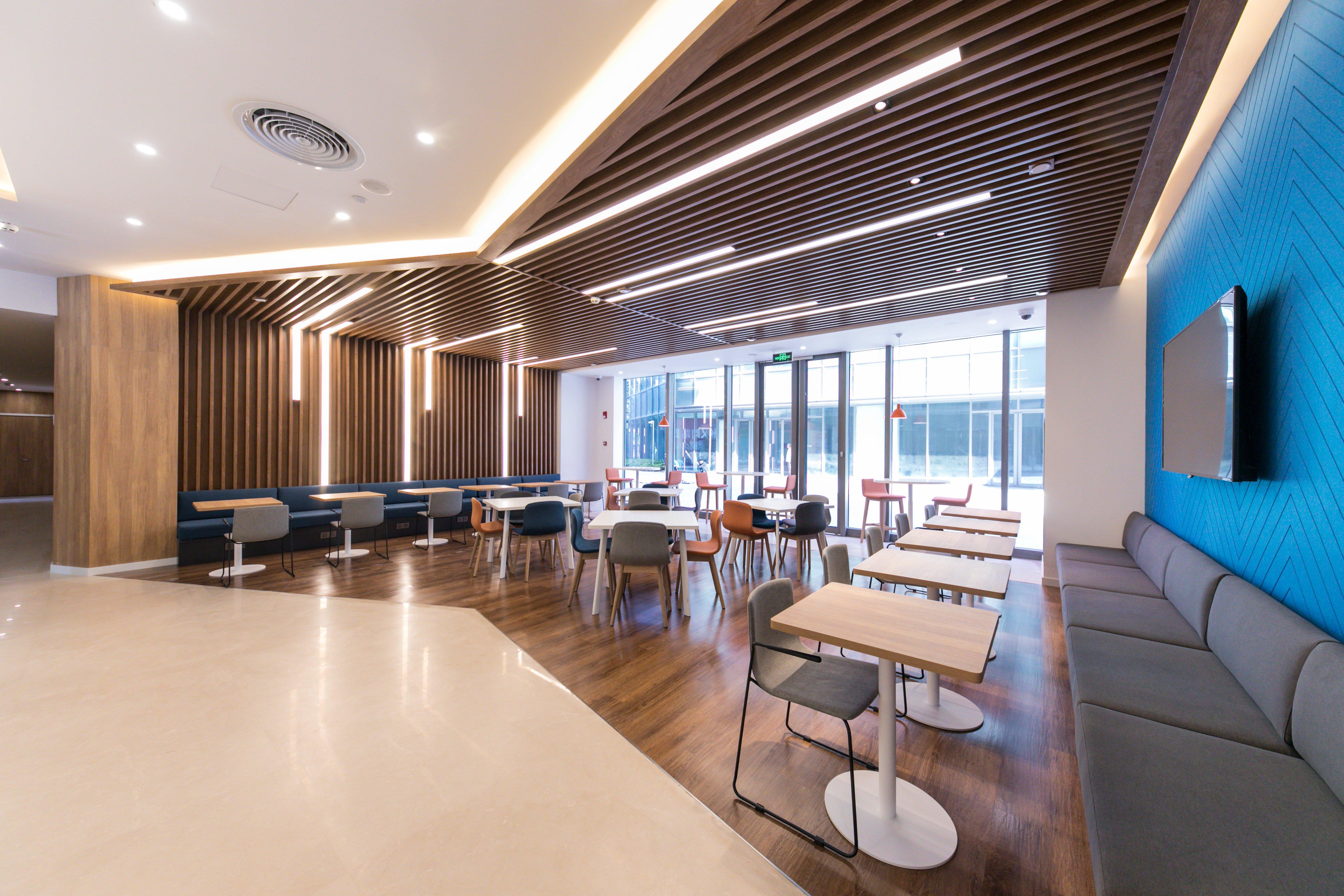 Holiday Inn Express Shanghai Tangzhen By Ihg - 20 Mins To Disney Land Exterior photo