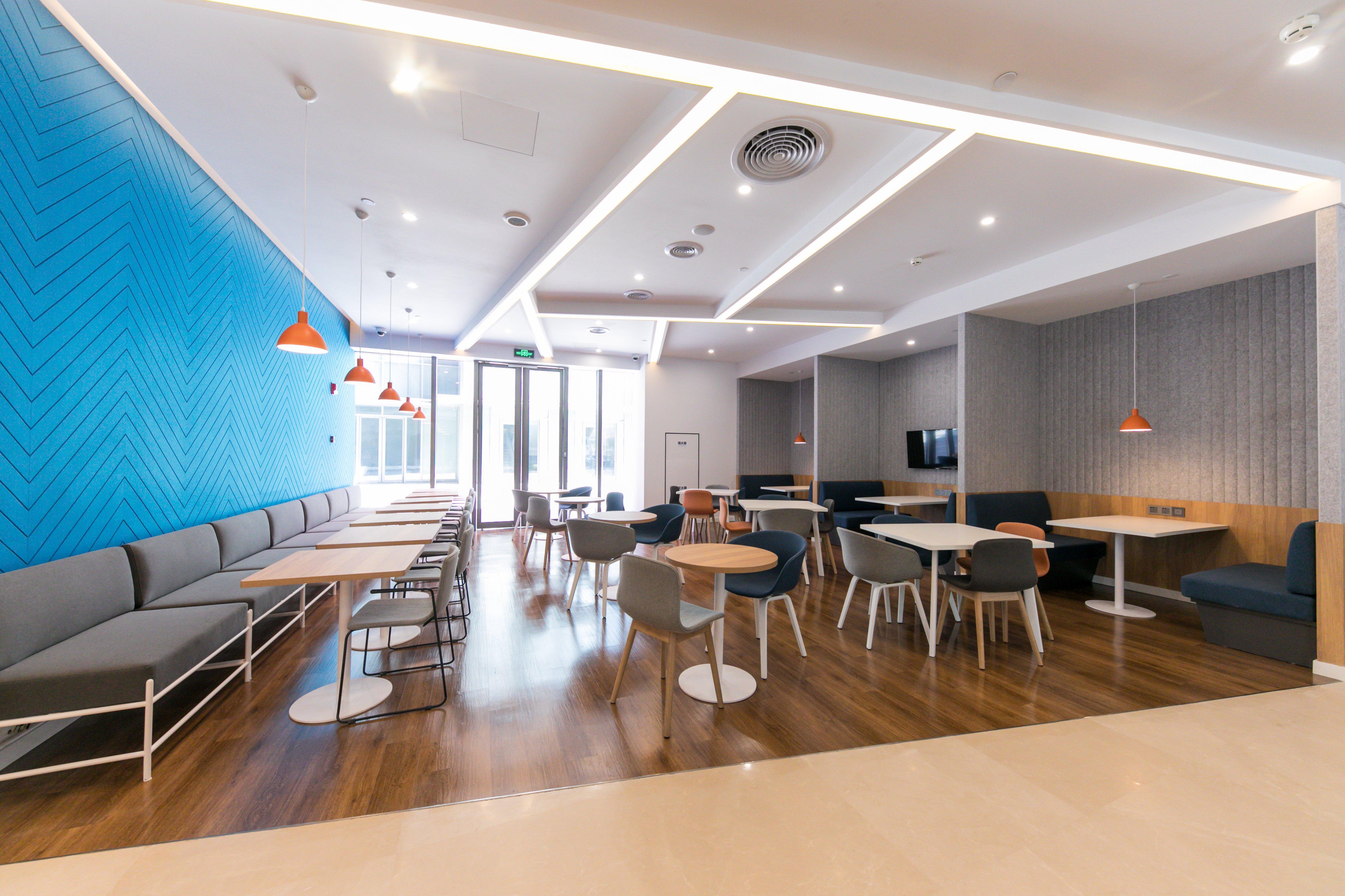 Holiday Inn Express Shanghai Tangzhen By Ihg - 20 Mins To Disney Land Exterior photo